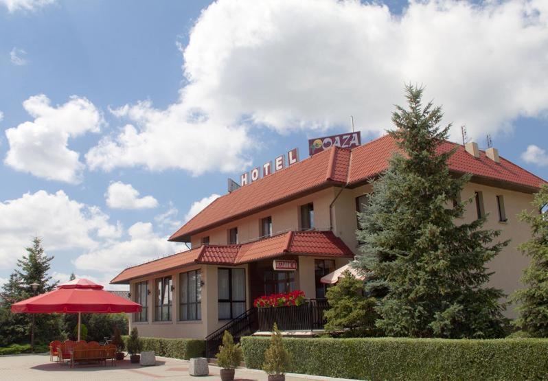 Hotel Oaza Golina  Bagian luar foto