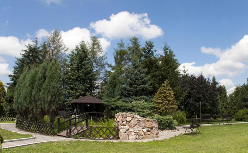 Hotel Oaza Golina  Bagian luar foto